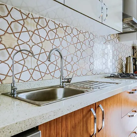 Peaceful Flat With Adalar View, Balcony And Terrace In Maltepe * Istanbul