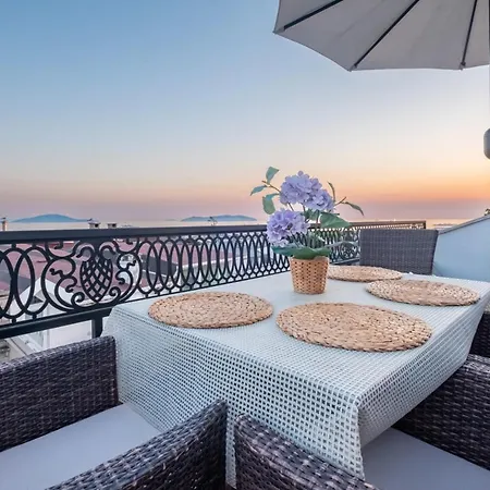 Apartment Peaceful Flat With Adalar View, Balcony And Terrace In Maltepe *