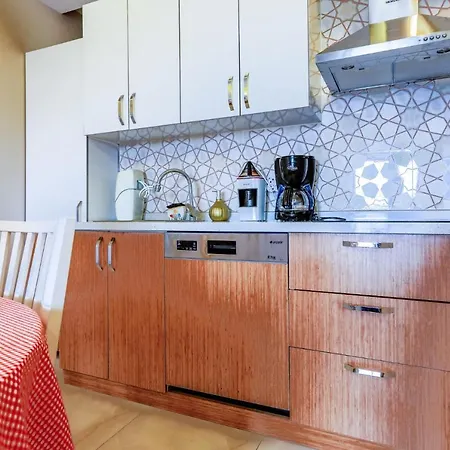 Peaceful Flat With Adalar View, Balcony And Terrace In Maltepe * Istanbul