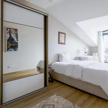 Peaceful Flat With Adalar View, Balcony And Terrace In Maltepe Istanbul