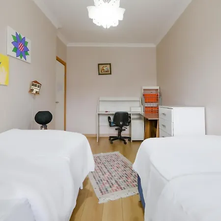 Peaceful Flat With Adalar View, Balcony And Terrace In Maltepe *